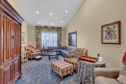 202 Carriage Lane, Plainview, NY 11803 - Photo 23