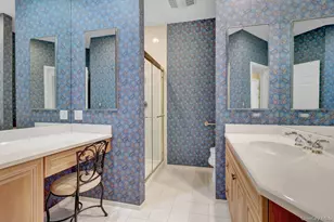 202 Carriage Ln, Plainview, NY 11803 - Photo 19