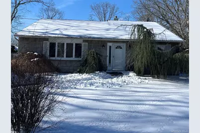 574 Smithtown Avenue, Bohemia, NY 11716 - Photo 1