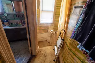 144 Carleton Ave, Islip Terrace, NY 11752 - Photo 17