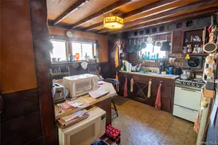 144 Carleton Ave, Islip Terrace, NY 11752 - Photo 3