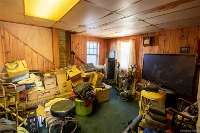 144 Carleton Avenue, Islip Terrace, NY 11752 - Photo 21