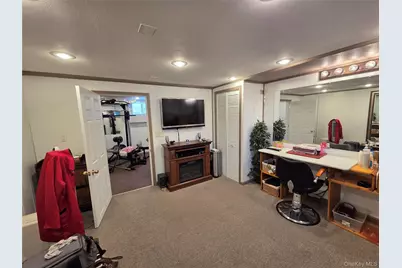 9 Williams Avenue, Newburgh, NY 12550 - Photo 33