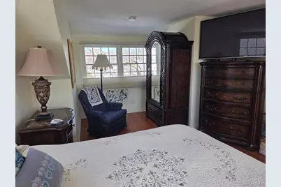 912 Oaks Drive, Franklin Square, NY 11010 - Photo 9