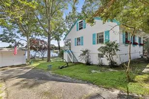 210 Redwood Rd, Sag Harbor, NY 11963 - Photo 5
