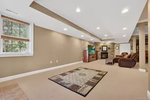 196 Country Club Rd, Hopewell Junction, NY 12533 - Photo 37