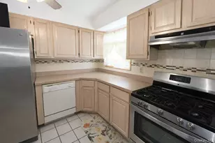 16 Oakdale Ave, Selden, NY 11784 - Photo 3