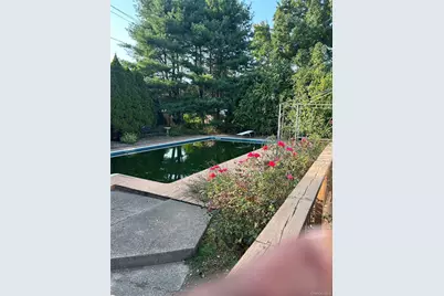 22 Salisbury Drive S, East Northport, NY 11731 - Photo 9