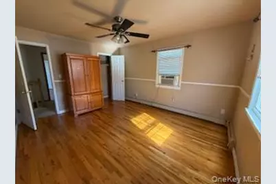 22 Salisbury Drive S, East Northport, NY 11731 - Photo 5