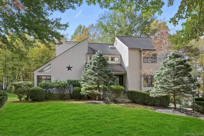 2 Sutton Place, Katonah, NY 10536 - Photo 1