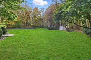 2 Sutton Pl, Katonah, NY 10536 - Photo 23