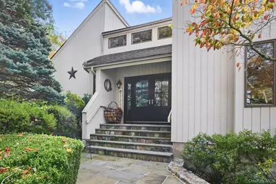 2 Sutton Place, Katonah, NY 10536 - Photo 3