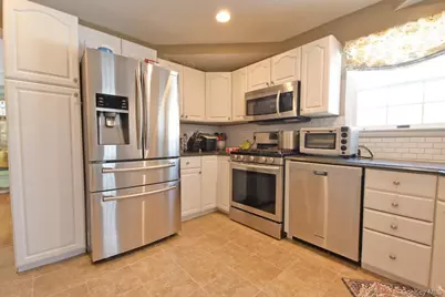 131 Sterling Street, Port Jefferson Station, NY 11776 - Photo 3