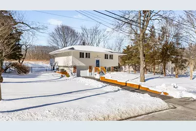 14 Pheasant Lane, East Setauket, NY 11733 - Photo 1