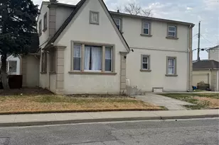 56 Beach Dr, Merrick, NY 11566 - Photo 7