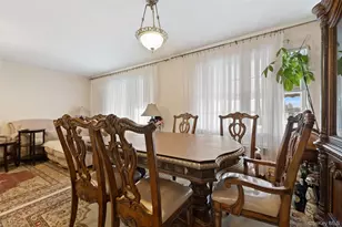 77-14 Cypress Hills St, Glendale, NY 11385 - Photo 11