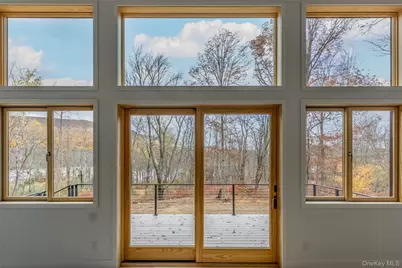 513 Myrtle Avenue, Wallkill, NY 12589 - Photo 9