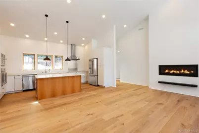 513 Myrtle Avenue, Wallkill, NY 12589 - Photo 11