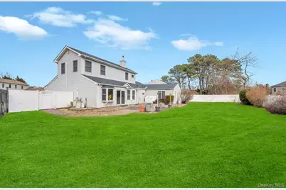 40 Sequoia Way, Holbrook, NY 11741 - Photo 35