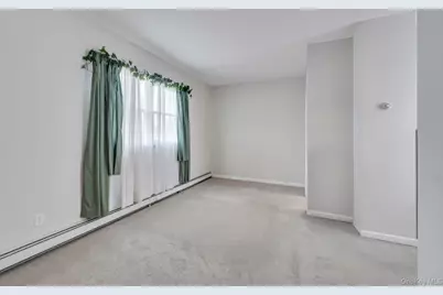 40 Sequoia Way, Holbrook, NY 11741 - Photo 29