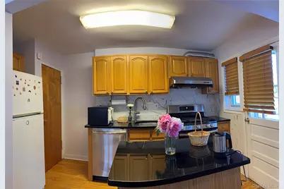 110-51 64th Road #25, Forest Hills, NY 11375 - Photo 5