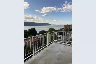 632 Warburton Ave. #5E, Yonkers, NY 10701 - Photo 3