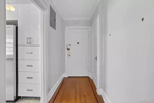 292 Main St, White Plains, NY 10601 - Photo 7