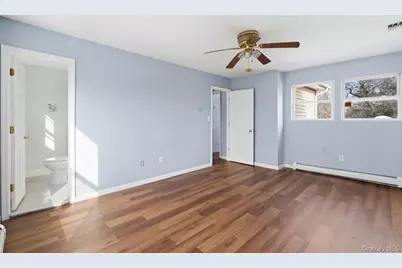 134 W Yaphank Road, Coram, NY 11727 - Photo 11