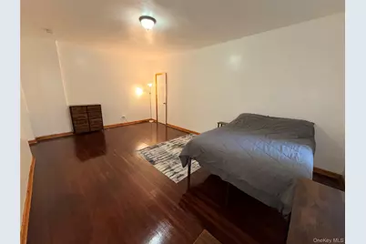 61-41 Saunders St #B27, Rego Park, NY 11374 - Photo 3