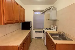 61-41 Saunders St, Rego Park, NY 11374 - Photo 7