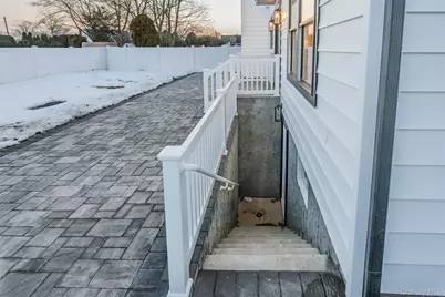 3860 Hudson Avenue, Seaford, NY 11783 - Photo 43