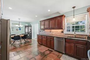 121 Village Common, Fishkill, NY 12524 - Photo 17