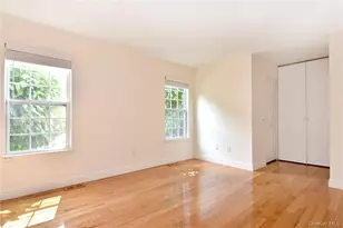 352 Carroll Close, Tarrytown, NY 10591 - Photo 11