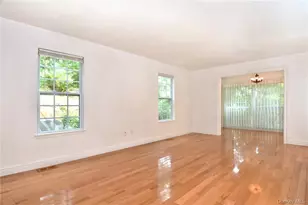 352 Carroll Close, Tarrytown, NY 10591 - Photo 9