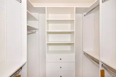 352 Carroll Close, Tarrytown, NY 10591 - Photo 13