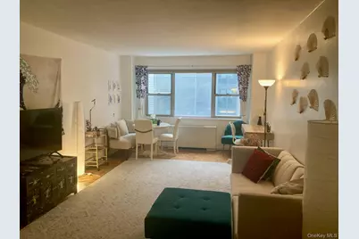 321 E 48th Street #6H, New York, NY 10017 - Photo 1
