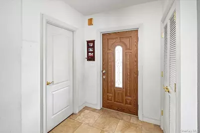 38 Johnson Place, Woodmere, NY 11598 - Photo 5