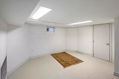 38 Johnson Place, Woodmere, NY 11598 - Photo 29