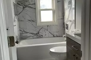 209 S 11th St, Lindenhurst, NY 11757 - Photo 5