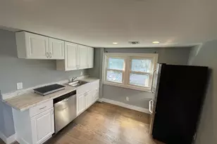 209 S 11th St, Lindenhurst, NY 11757 - Photo 9