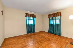 20 Hunter Ave, Valley Stream, NY 11580 - Photo 13