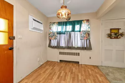 20 Hunter Avenue, Valley Stream, NY 11580 - Photo 7