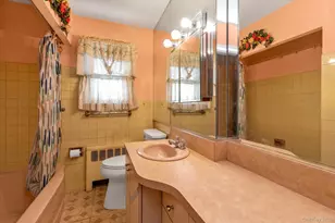 20 Hunter Ave, Valley Stream, NY 11580 - Photo 15