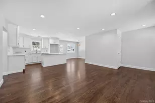 1667 Manatuck, Bay Shore, NY 11706 - Photo 5