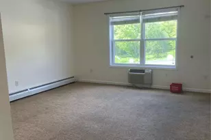 696 South St, Highland, NY 12528 - Photo 3