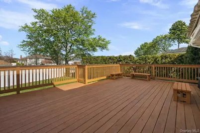 780 Regent Drive, Westbury, NY 11590 - Photo 29