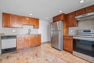 780 Regent Dr, Westbury, NY 11590 - Photo 23