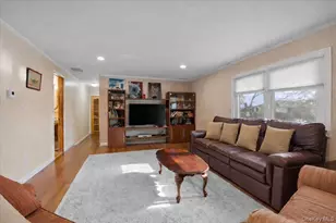 780 Regent Dr, Westbury, NY 11590 - Photo 15