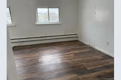 11 Mel Court, Bay Shore, NY 11706 - Photo 13