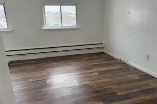 11 Mel Ct, Bay Shore, NY 11706 - Photo 13